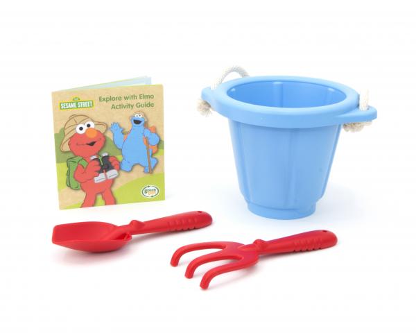 Green toys 2025 bucket
